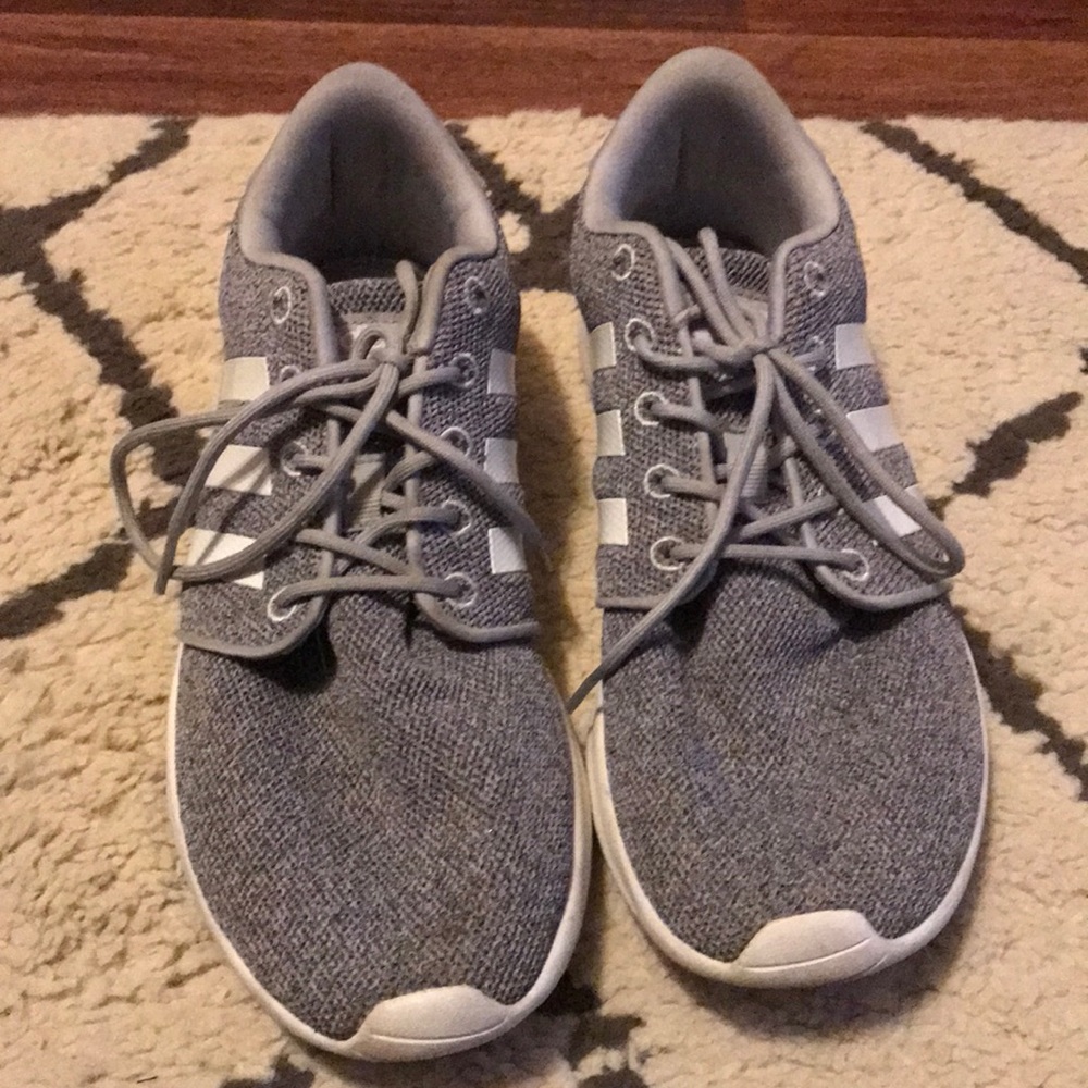 Adidas Neo cloudfoam tennis shoes